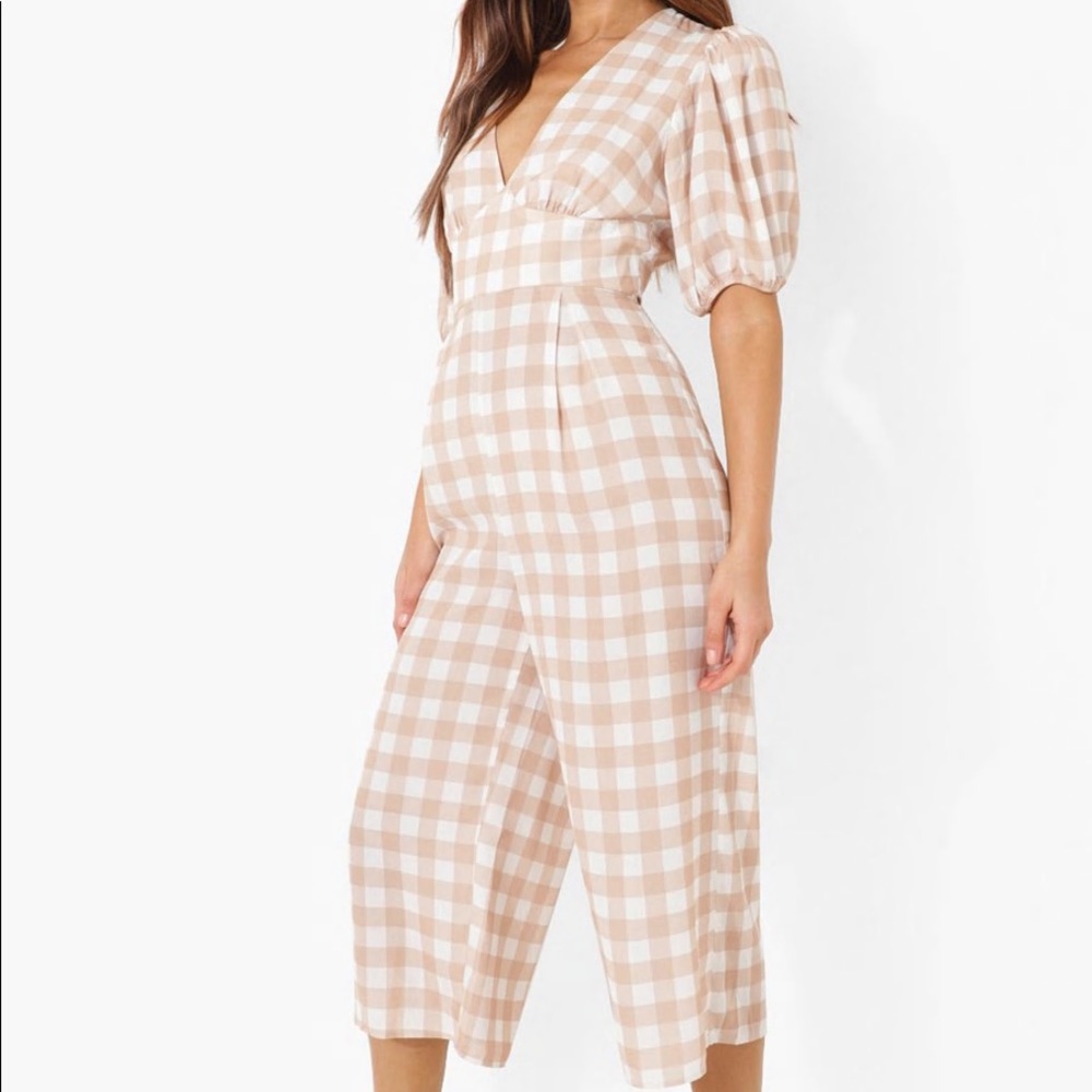 Beige gingham jumpsuit cropped